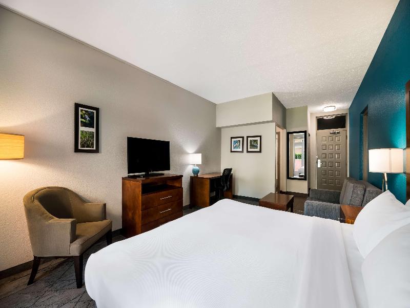 Best Western Plus La Mesa San Diego image