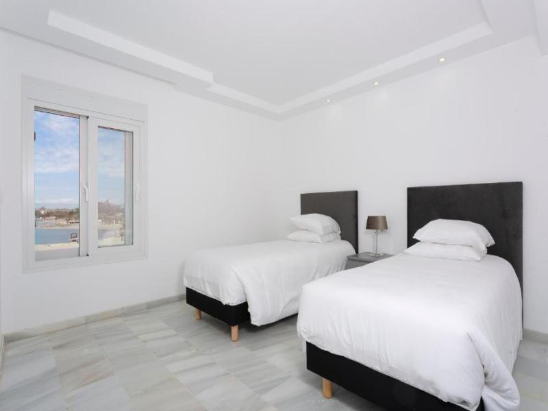 B51 Executive Flats image