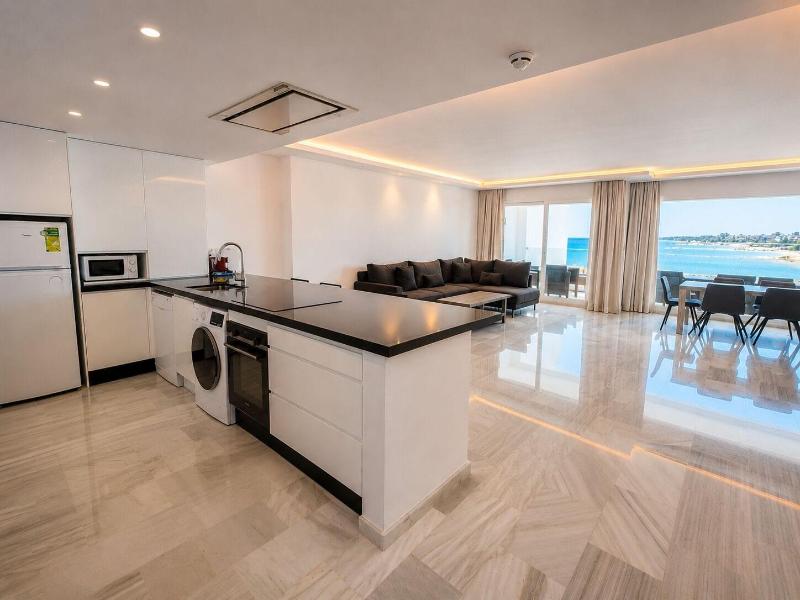 B51 Executive Flats image