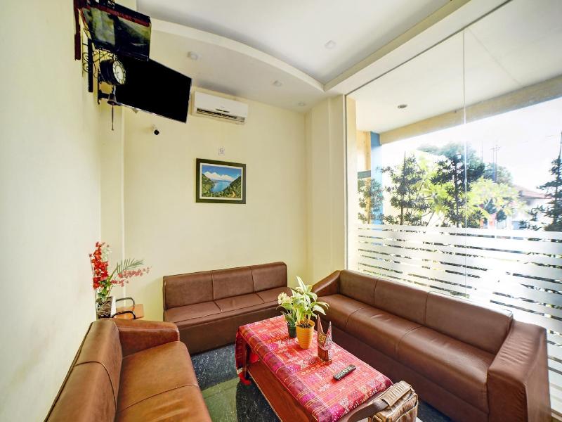 Super OYO 90565 Wesly House image