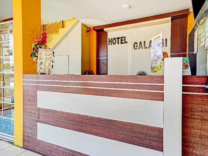 SPOT ON 90622 Hotel Galaksi — exterior view