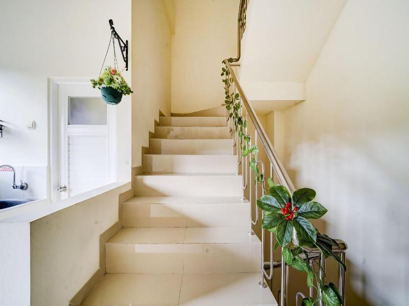 90778 River inn Malioboro image