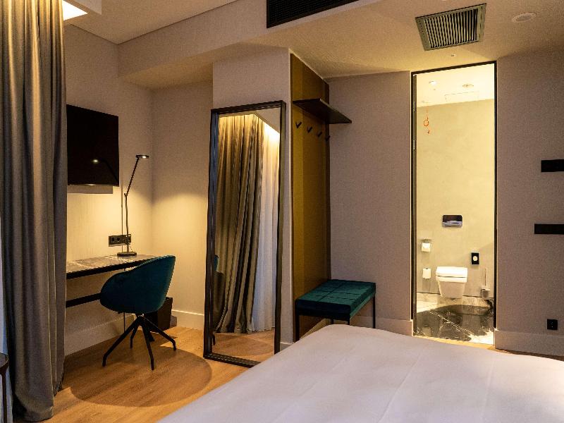 Radisson Blu Aurum Hotel Brasov image