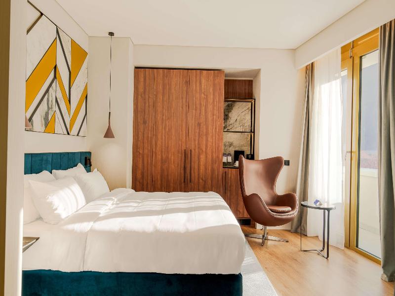Radisson Blu Aurum Hotel Brasov image