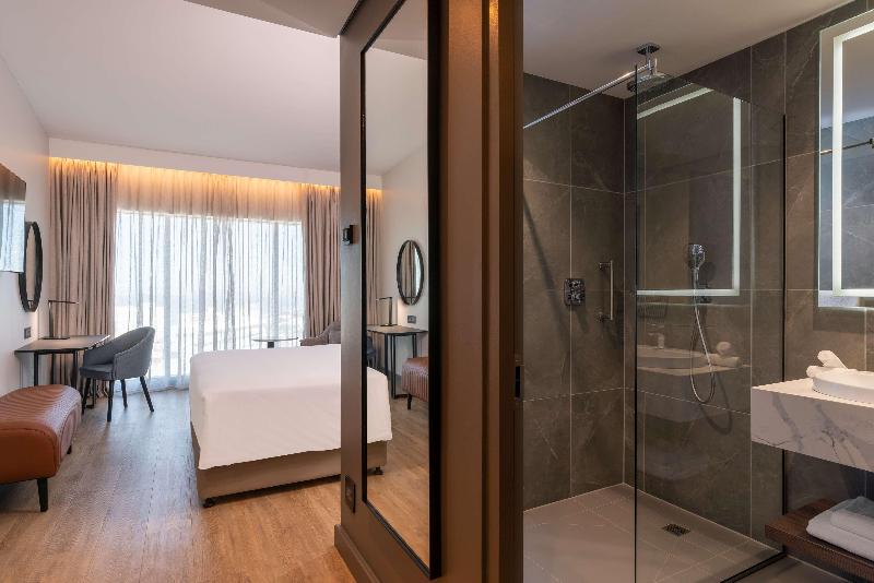 Radisson Blu Hotel Durban Umhlanga image