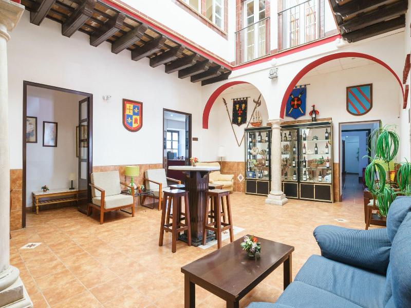 Hotel Carlos V by Vivere Stays image
