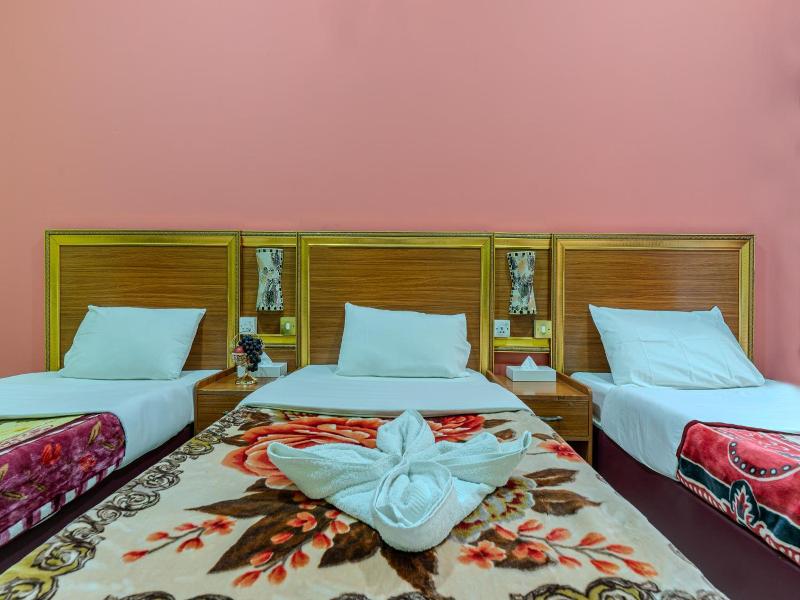City Relax Hotel image