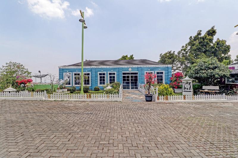 OYO 90617 Rumah Oma Opa