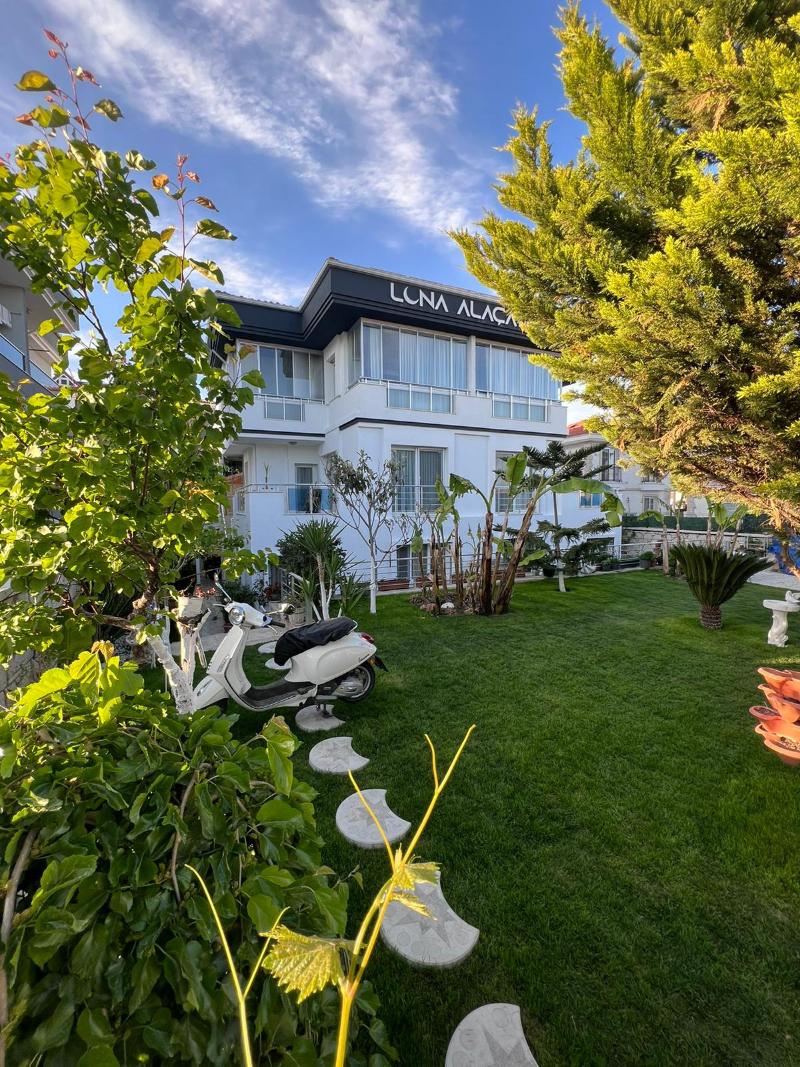 Luna Alacatı Otel image