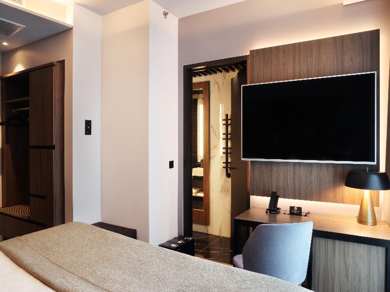 TOP CityLine Hotel Reykjavik Saga image