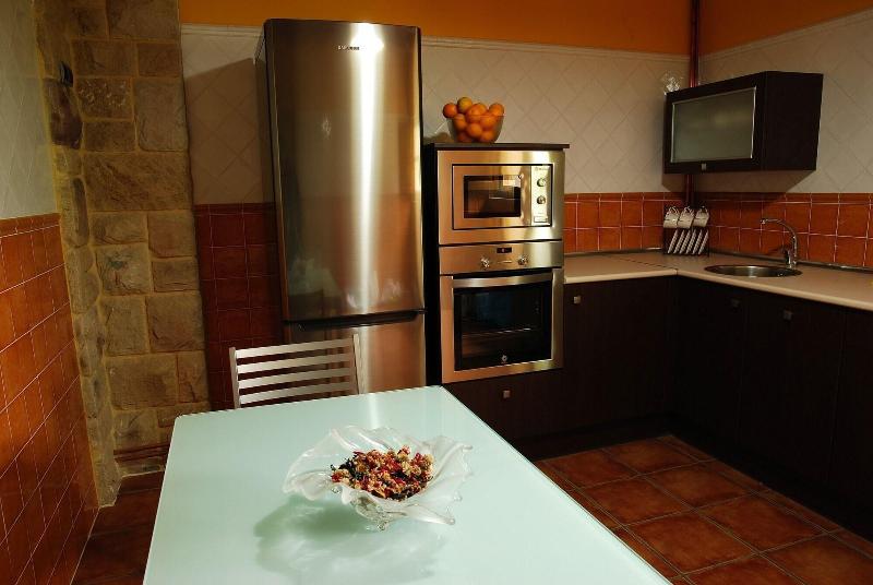 La Casa de Bustantegua image