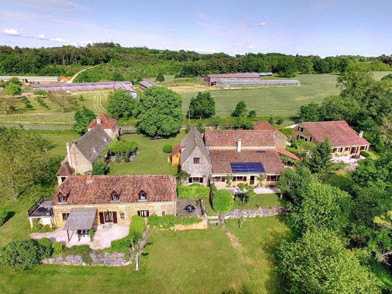 Gites La Source image