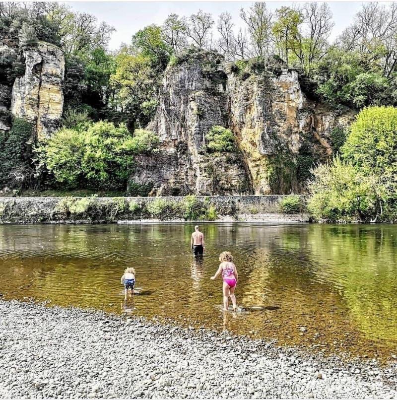 Gites La Source image