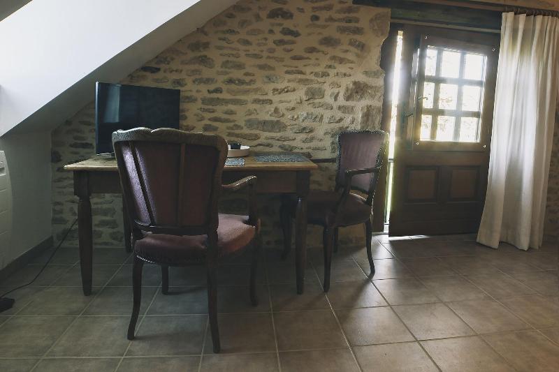 Gites La Source image