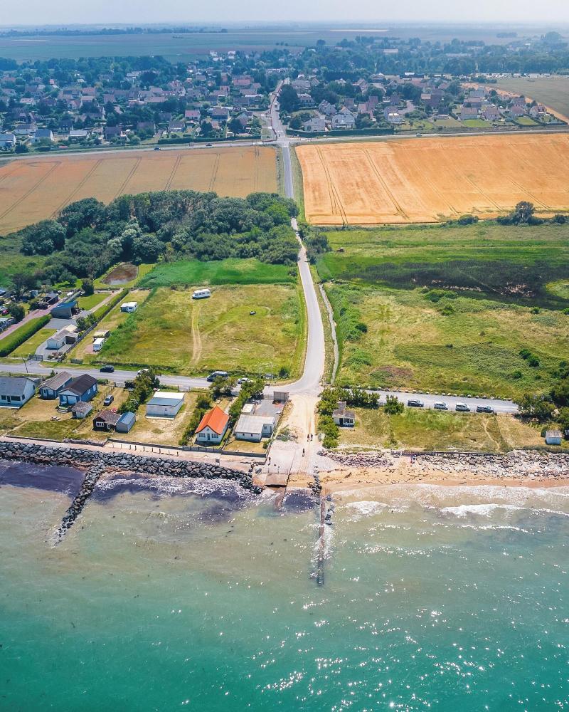 Chateau Cote de Nacre image
