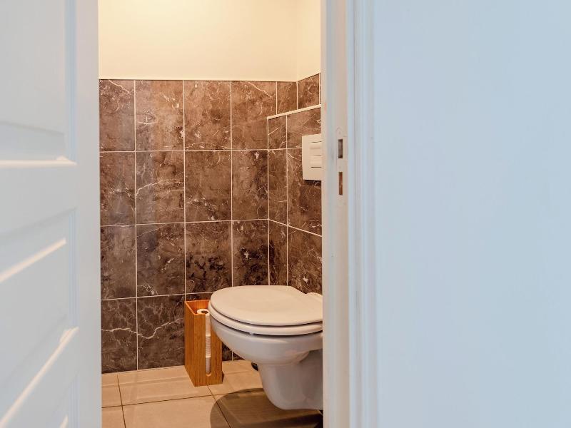 Chateau Cote de Nacre image