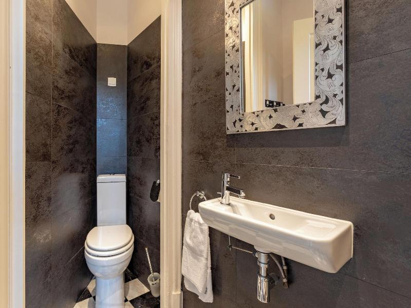 Chateau Cote de Nacre image