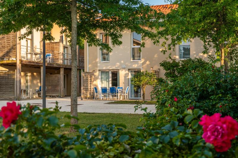 Residence Odalys Le Petit Pont image