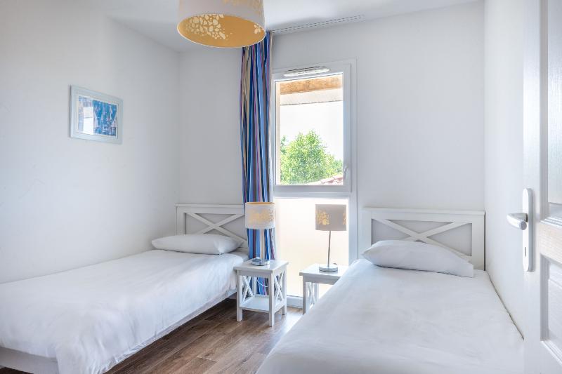Residence Odalys Le Petit Pont image
