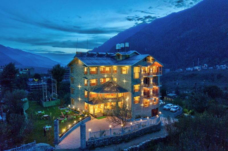 Montana Blues Resort By Snow City image