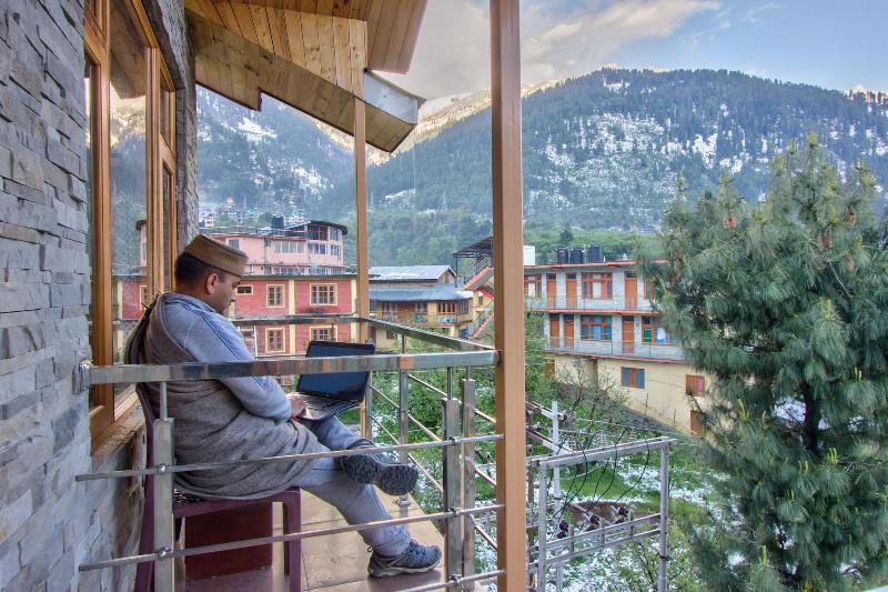 Montana Blues Resort By Snow City image