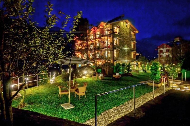 Montana Blues Resort By Snow City image