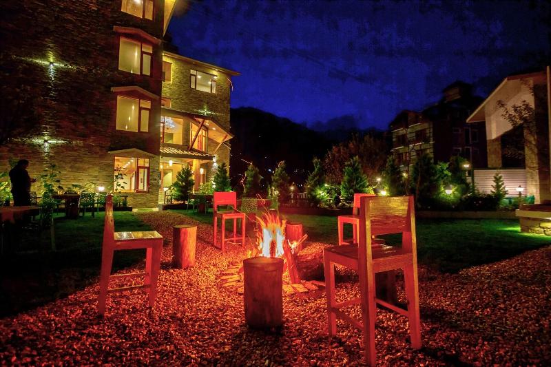 Montana Blues Resort By Snow City image