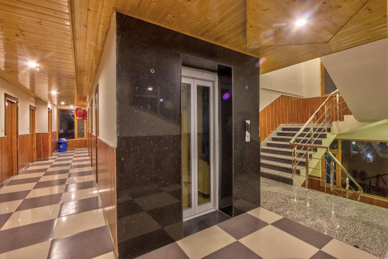 Montana Blues Resort By Snow City image