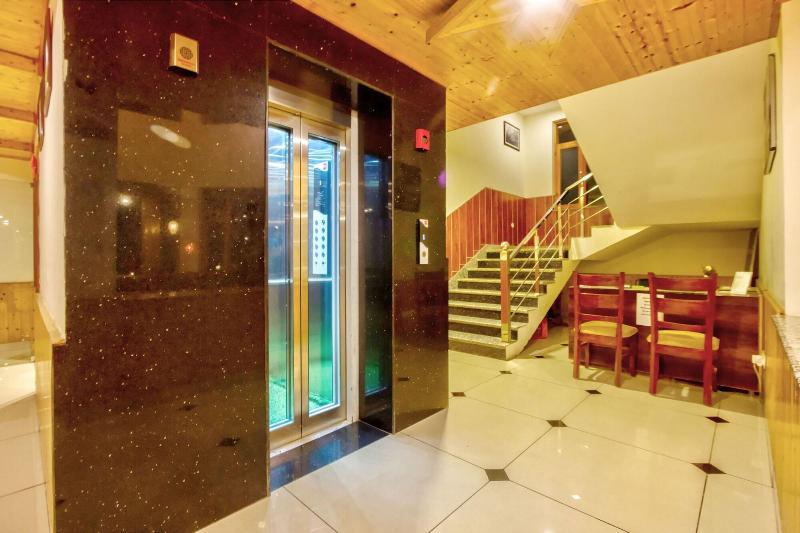 Montana Blues Resort By Snow City image