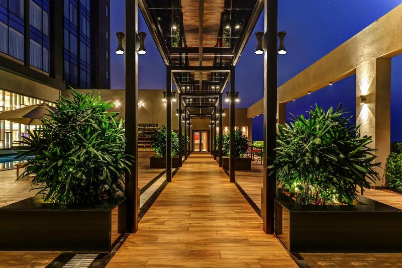 Lemon Tree Premier Bhubaneswar image