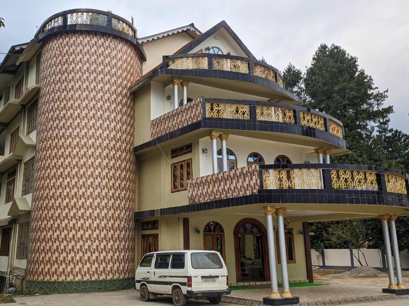 Ziro Palace Inn