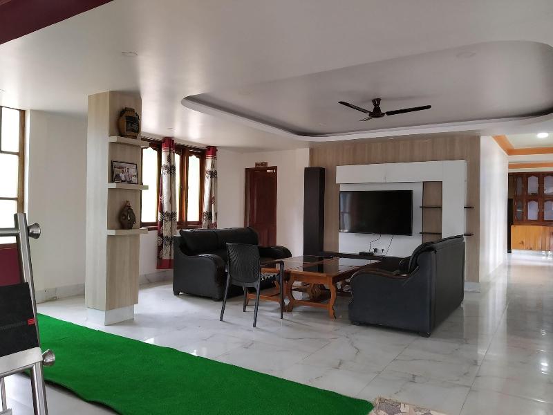 Ziro Palace Inn