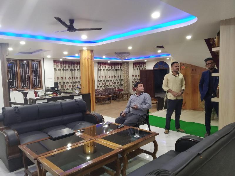 Ziro Palace Inn