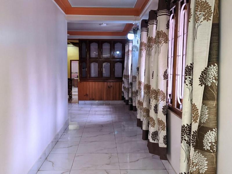 Ziro Palace Inn