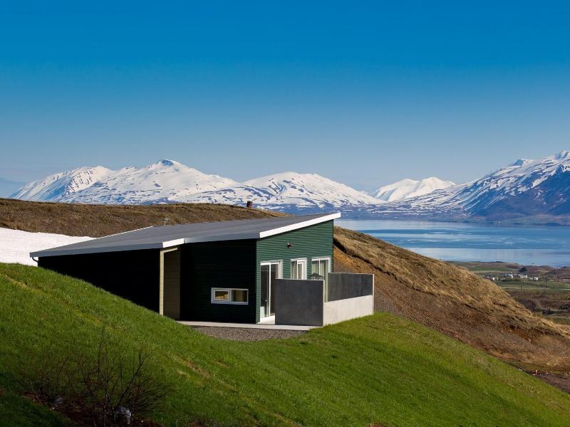 Hrimland Cottages image