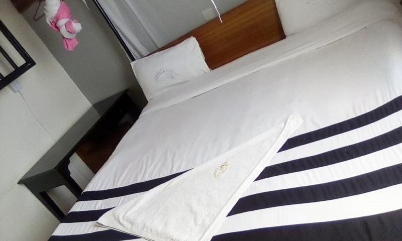 Premier Lodge image