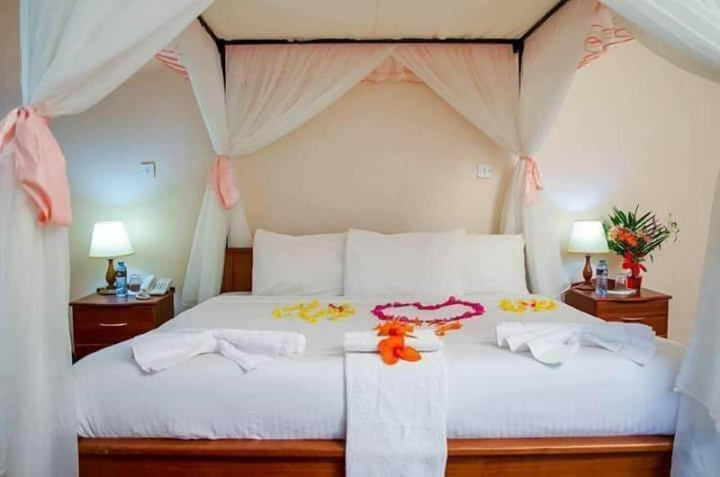 Kenmosa Resort image