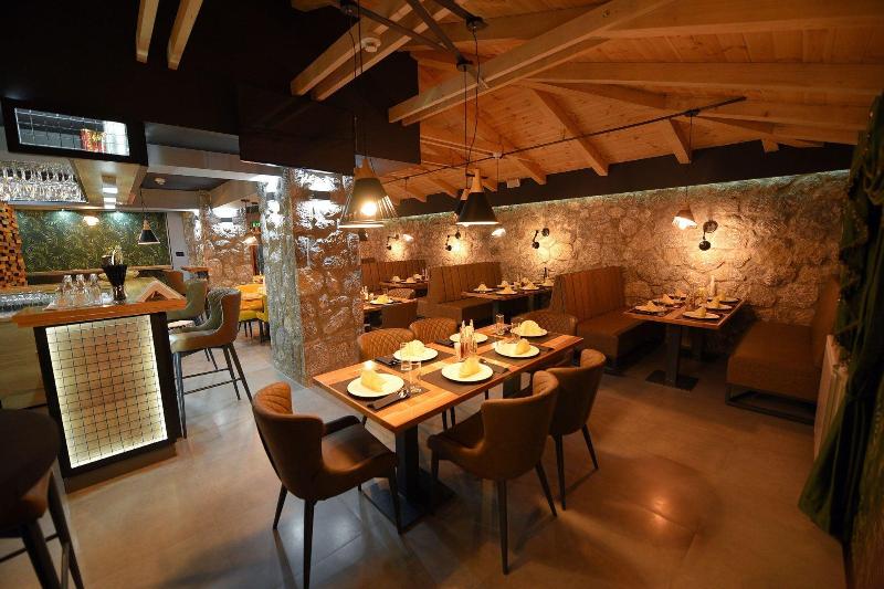 Dream House Hotel image
