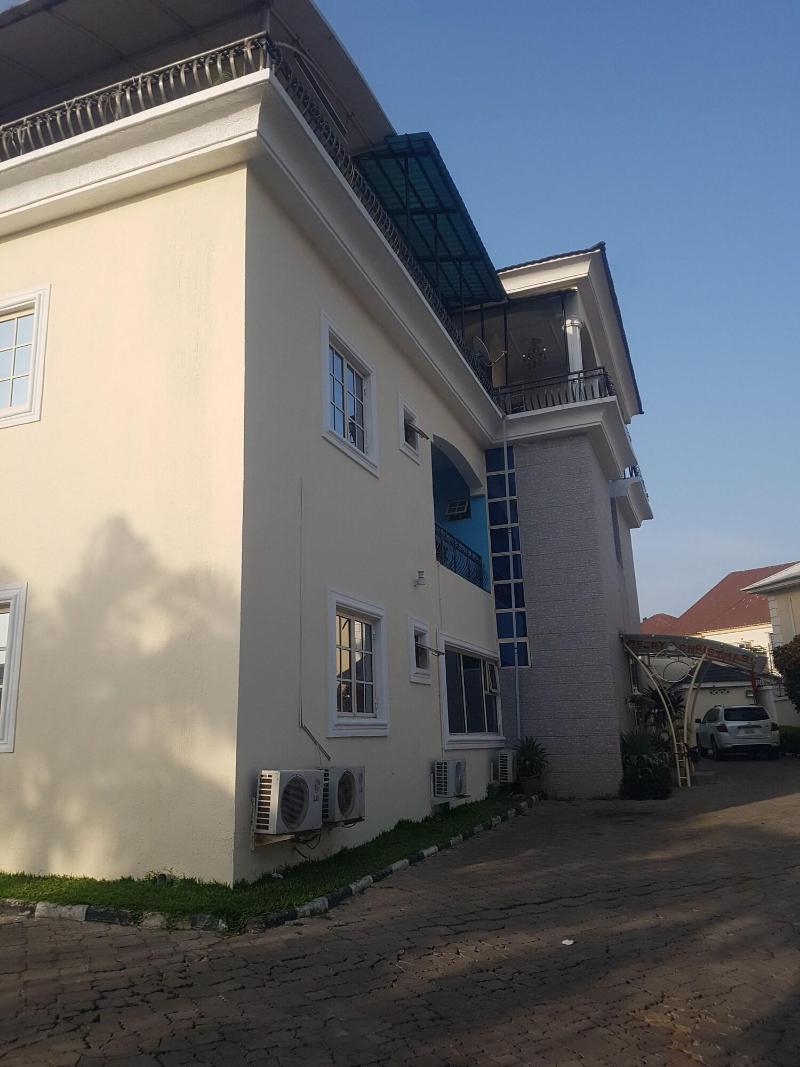 Zeina Suites Abuja image