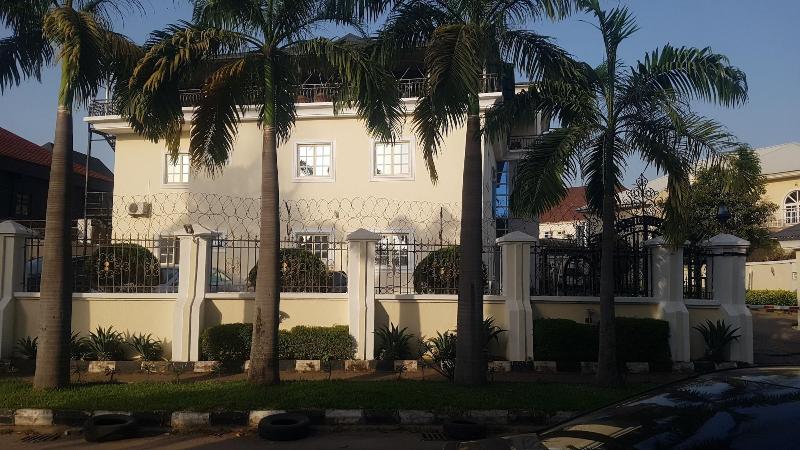 Zeina Suites Abuja image