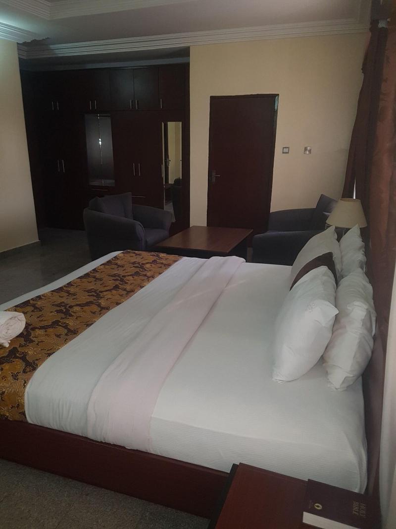 Zeina Suites Abuja image