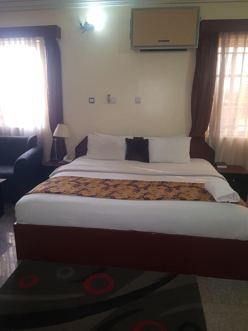 Zeina Suites Abuja image