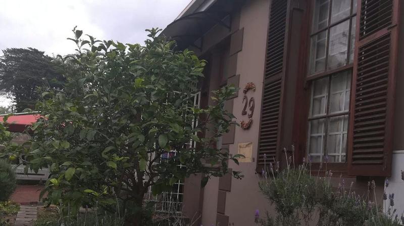 Karibu Guesthouse image