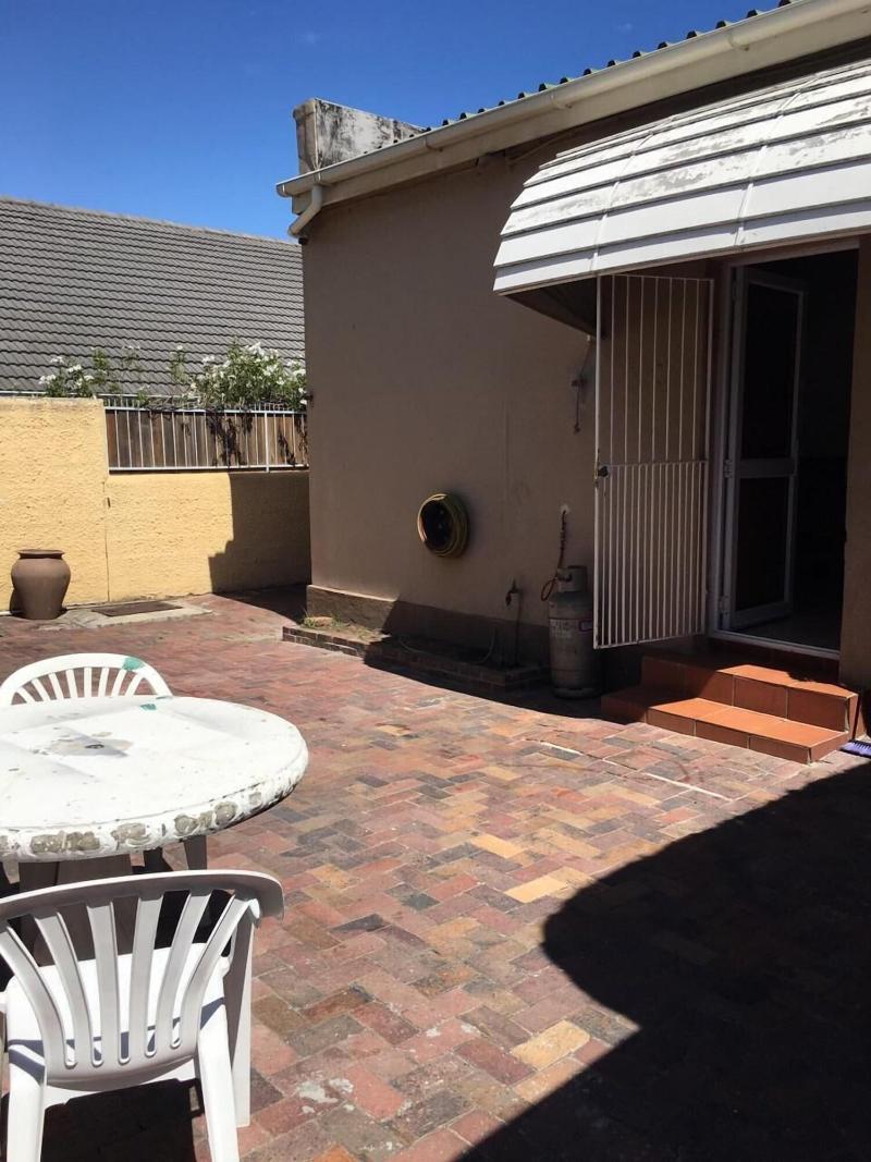 Karibu Guesthouse image