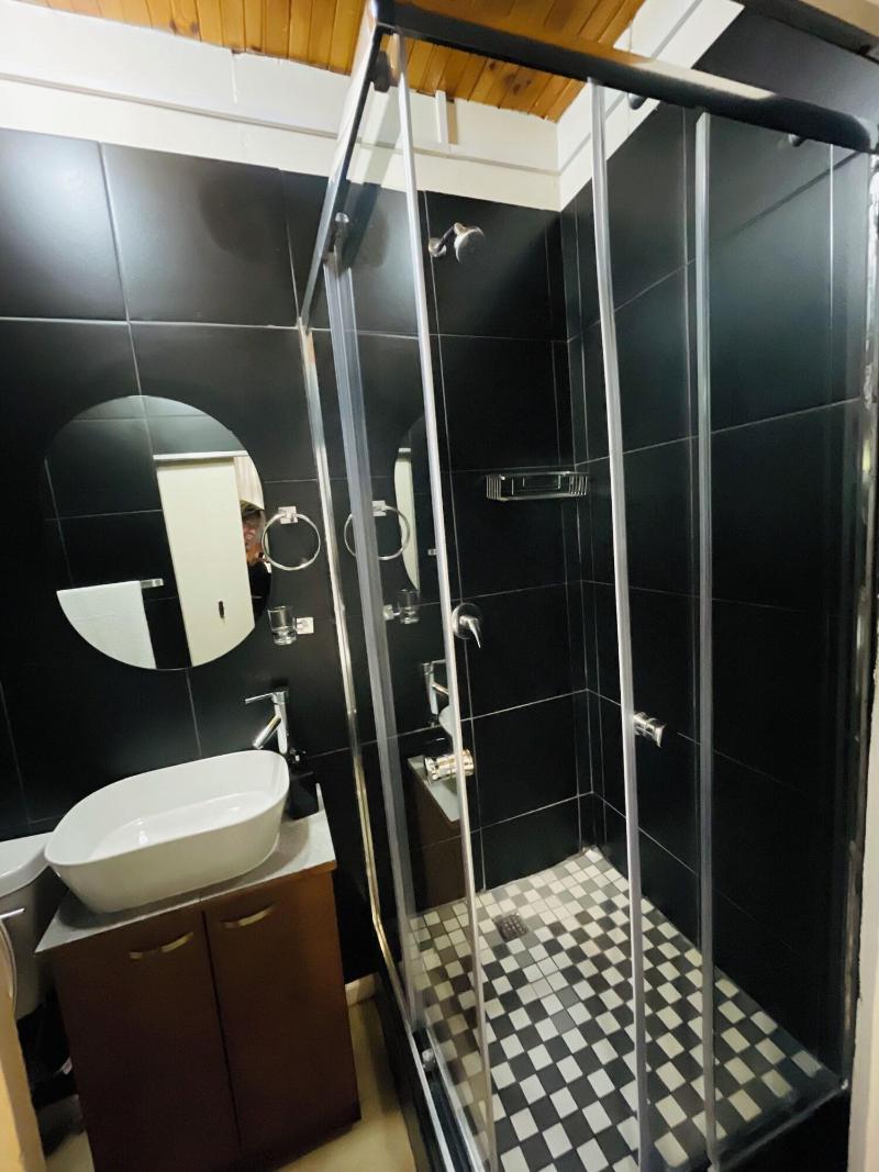 Karibu Guesthouse image