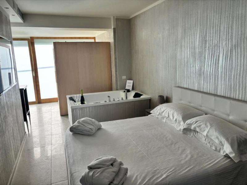 Catania Sea Palace Hotel image