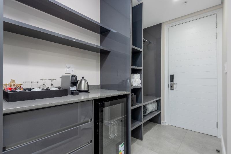 Reserved Suites Illovo Hotel image