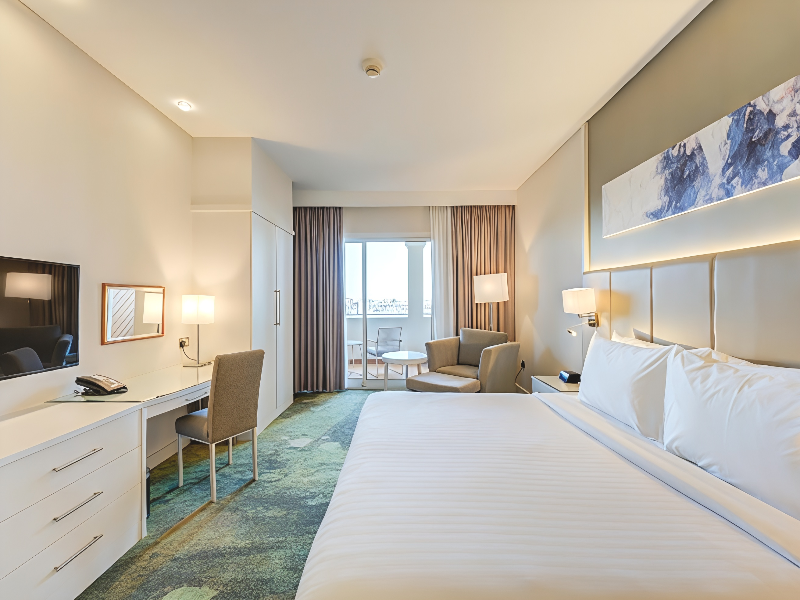 Millennium Lakeview Hotel image