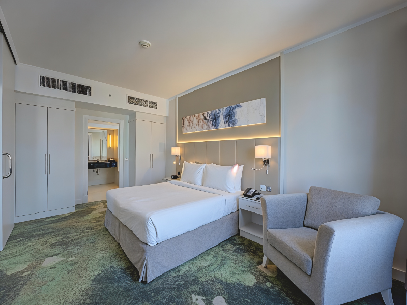 Millennium Lakeview Hotel image