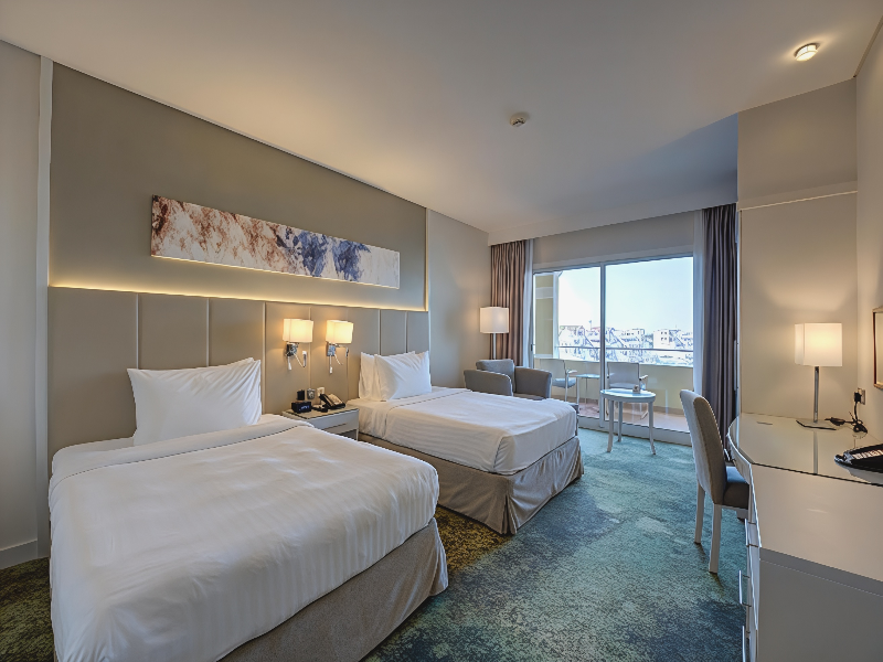 Millennium Lakeview Hotel image